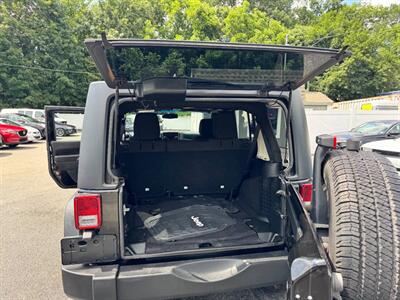 2017 Jeep Wrangler Sport S   - Photo 32 - Rockaway, NJ 07866