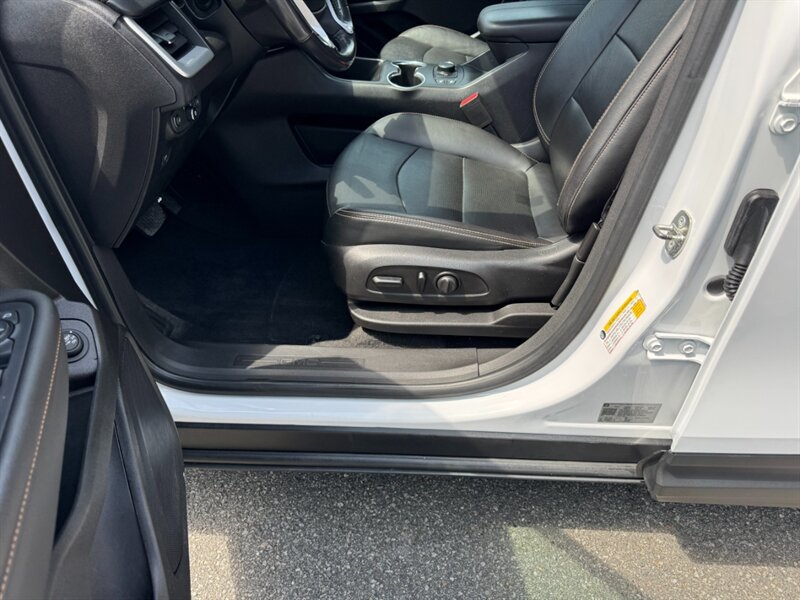 2019 GMC Terrain SLT - Photo 18 - Rockaway, NJ 07866