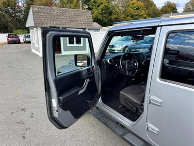 2013 Jeep Wrangler Sahara   - Photo 16 - Rockaway, NJ 07866