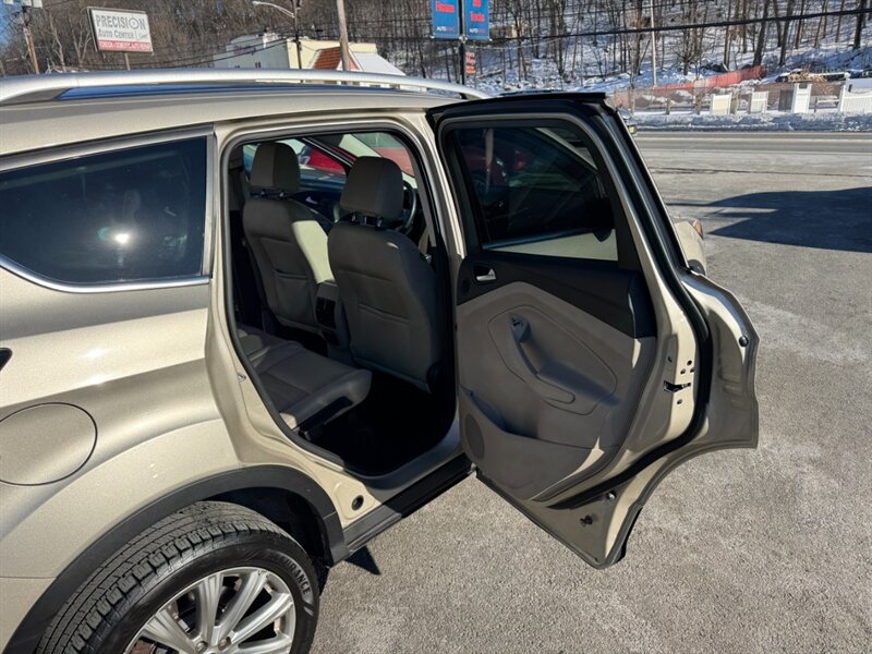 2017 Ford Escape Titanium - Photo 42 - Rockaway, NJ 07866