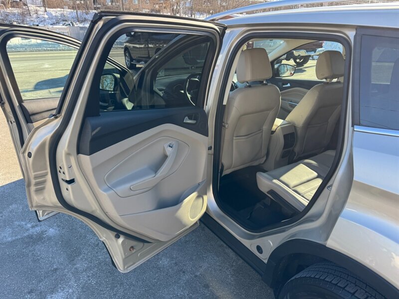 2017 Ford Escape Titanium - Photo 35 - Rockaway, NJ 07866