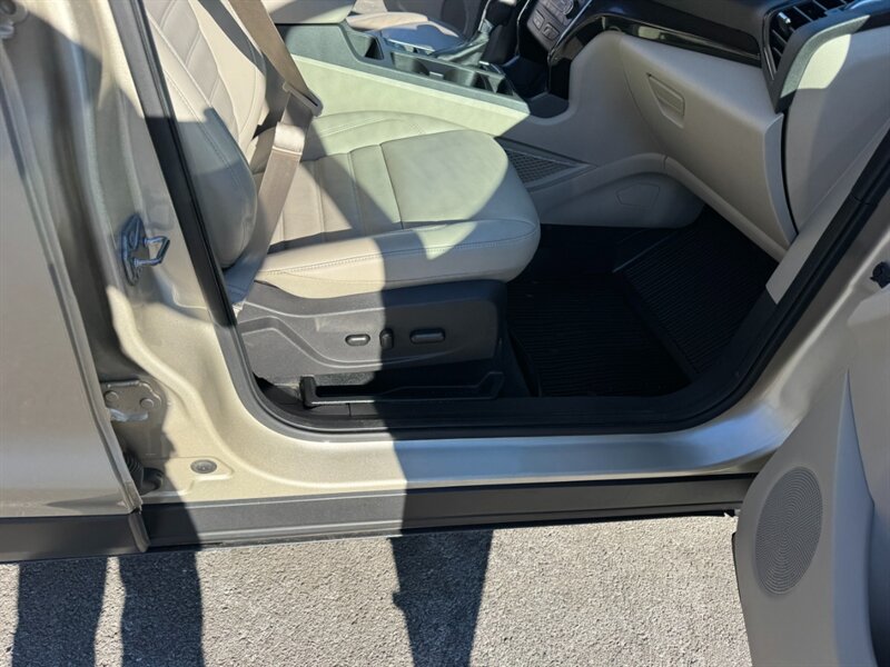 2017 Ford Escape Titanium - Photo 49 - Rockaway, NJ 07866