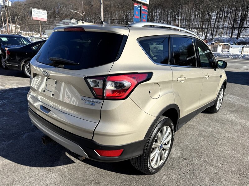 2017 Ford Escape Titanium - Photo 5 - Rockaway, NJ 07866