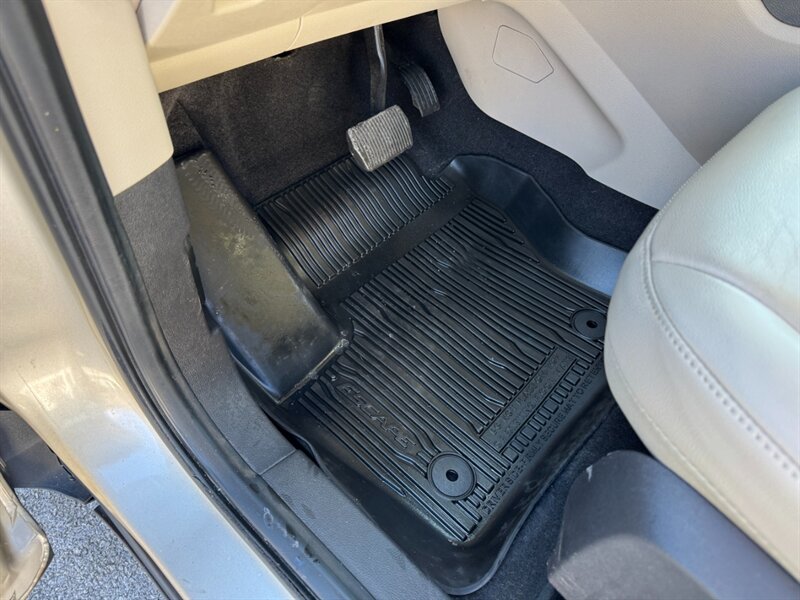 2017 Ford Escape Titanium - Photo 19 - Rockaway, NJ 07866