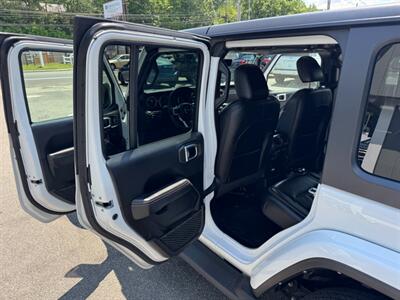 2022 Jeep Wrangler Sahara  UNLIMITED - Photo 40 - Rockaway, NJ 07866