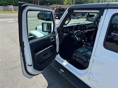 2022 Jeep Wrangler Sahara  UNLIMITED - Photo 19 - Rockaway, NJ 07866