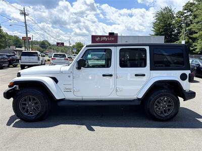 2022 Jeep Wrangler Sahara  UNLIMITED - Photo 10 - Rockaway, NJ 07866