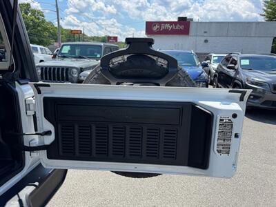 2022 Jeep Wrangler Sahara  UNLIMITED - Photo 49 - Rockaway, NJ 07866
