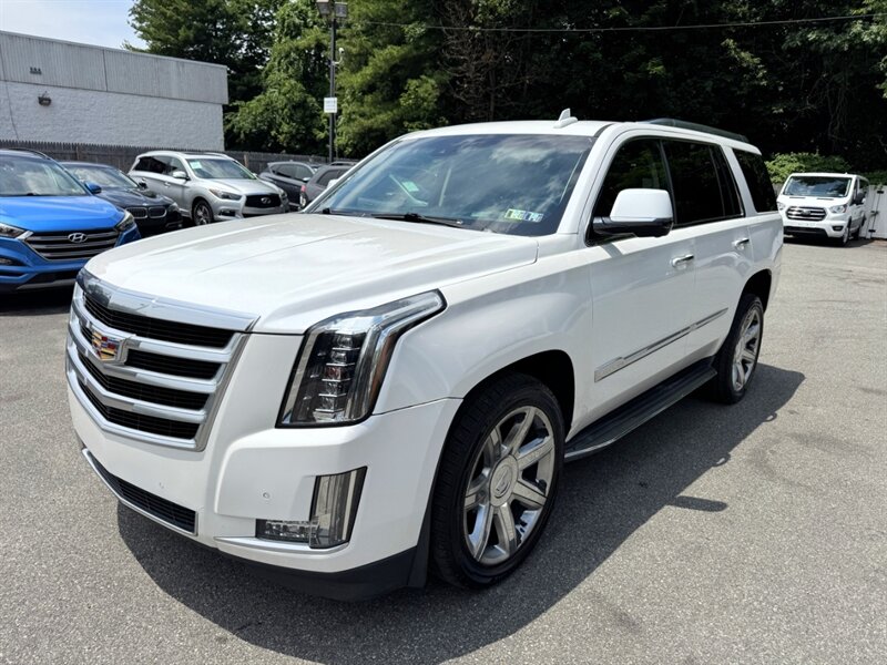 2016 Cadillac Escalade Luxury Collection  