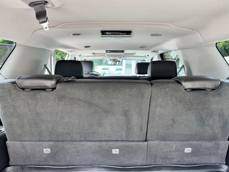 2015 Chevrolet Suburban LT photo 39