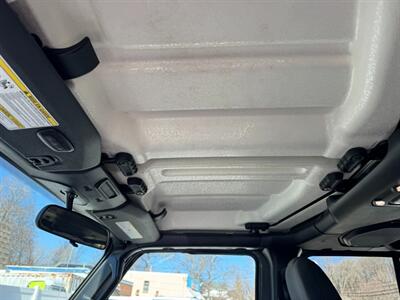 2022 Jeep Gladiator Sport   - Photo 32 - Rockaway, NJ 07866
