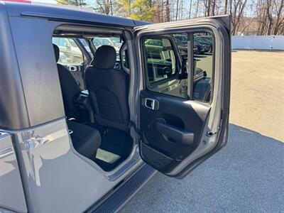 2022 Jeep Gladiator Sport   - Photo 39 - Rockaway, NJ 07866