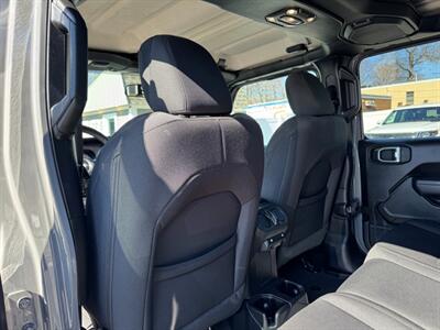 2022 Jeep Gladiator Sport   - Photo 38 - Rockaway, NJ 07866
