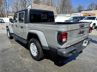 2022 Jeep Gladiator Sport   - Photo 7 - Rockaway, NJ 07866