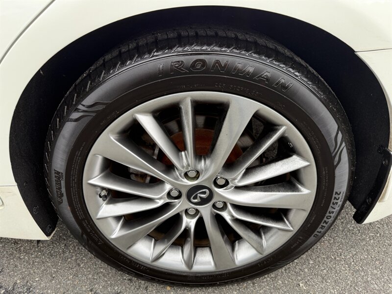 2019 Infiniti Q50 3.0t LUXE photo 9