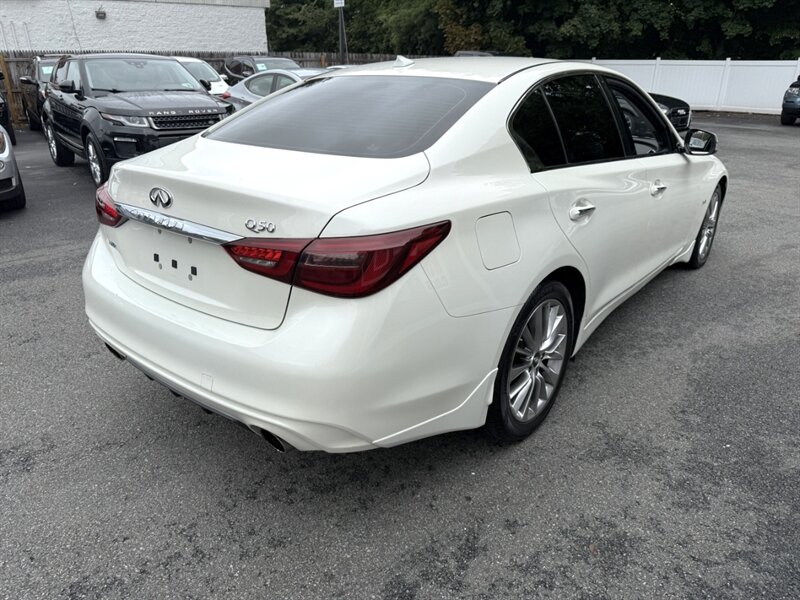 2019 Infiniti Q50 3.0t LUXE photo 4