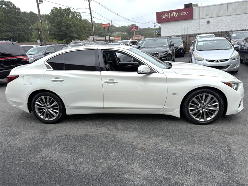 2019 Infiniti Q50 3.0t LUXE photo 3