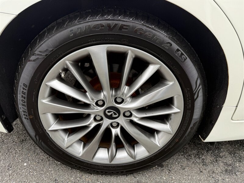 2019 Infiniti Q50 3.0t LUXE photo 8