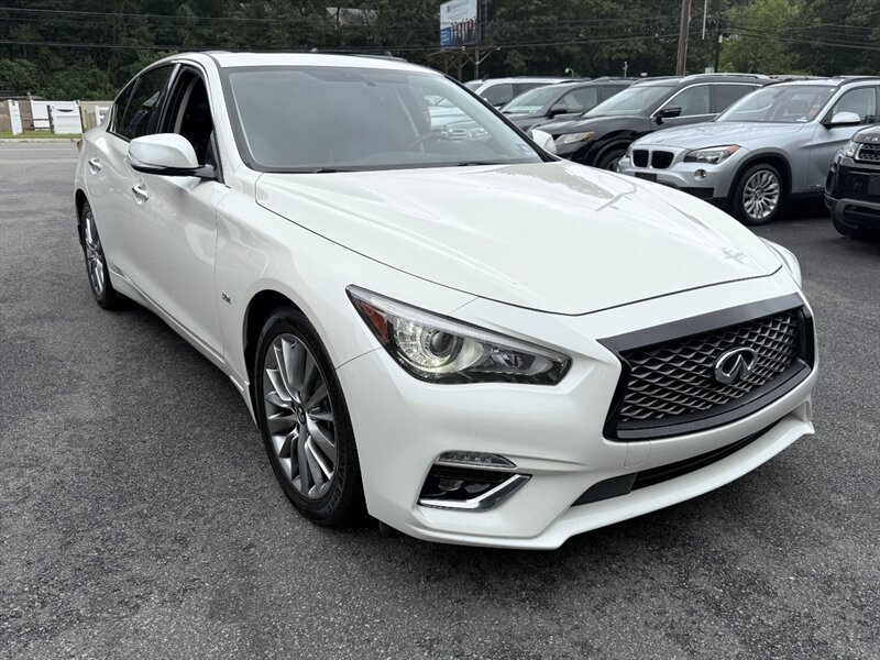 2019 Infiniti Q50 3.0t LUXE photo 2