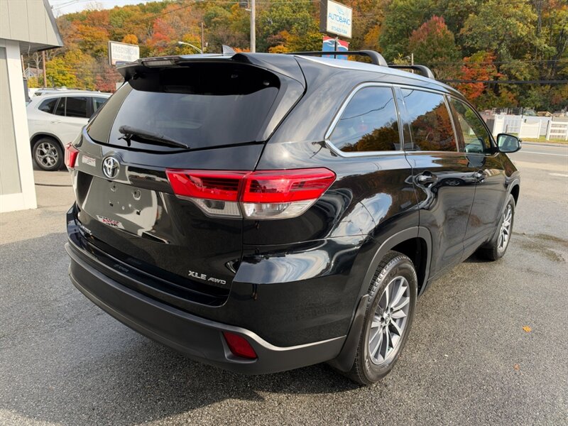 2017 Toyota Highlander XLE - Photo 5 - Rockaway, NJ 07866