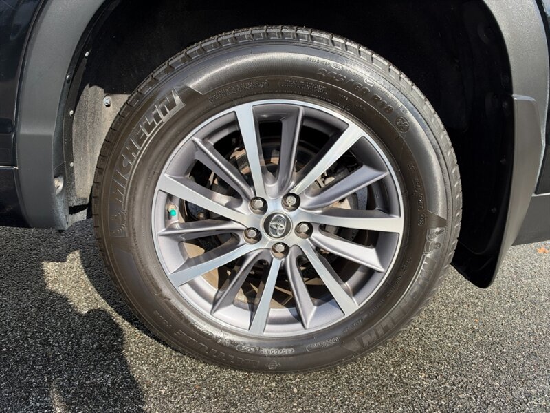 2017 Toyota Highlander XLE - Photo 13 - Rockaway, NJ 07866
