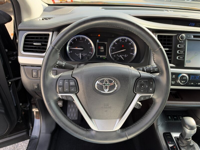 2017 Toyota Highlander XLE - Photo 25 - Rockaway, NJ 07866