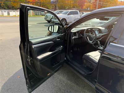 2017 Toyota Highlander XLE - Photo 16 - Rockaway, NJ 07866