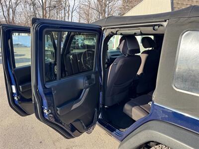 2013 Jeep Wrangler Sport  UNLIMITED - Photo 34 - Rockaway, NJ 07866