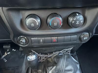 2013 Jeep Wrangler Sport  UNLIMITED - Photo 28 - Rockaway, NJ 07866