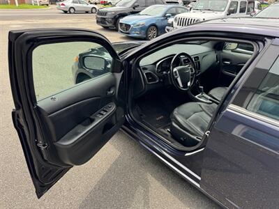 2012 Chrysler 200 Series Limited   - Photo 16 - Rockaway, NJ 07866