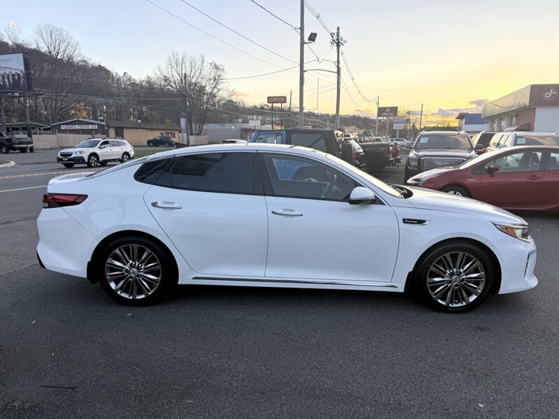 2016 Kia Optima Turbo photo 3