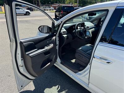 2017 Honda Odyssey Touring Elite - Photo 13 - Rockaway, NJ 07866