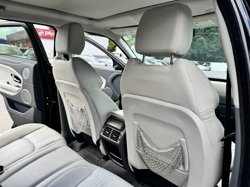 2018 Land Rover Range Rover Evoque SE photo 42