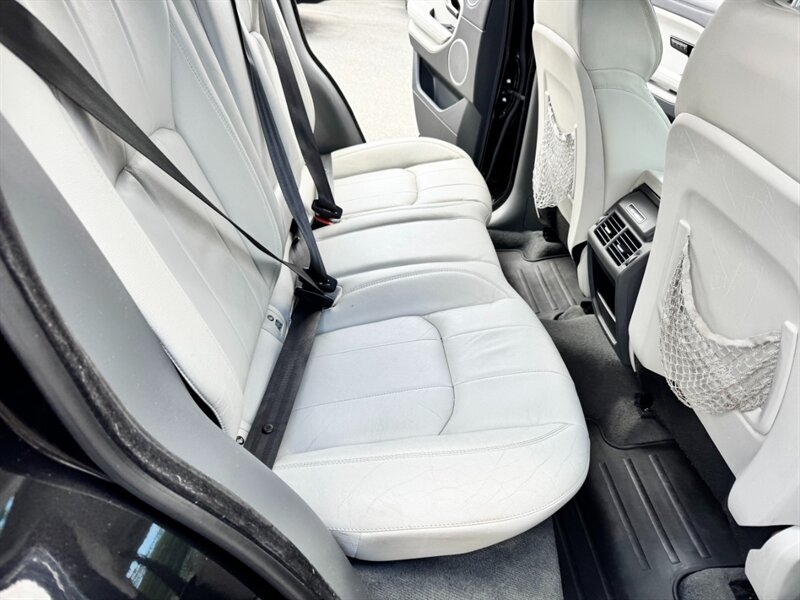 2018 Land Rover Range Rover Evoque SE photo 40