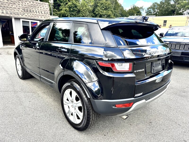2018 Land Rover Range Rover Evoque SE photo 8