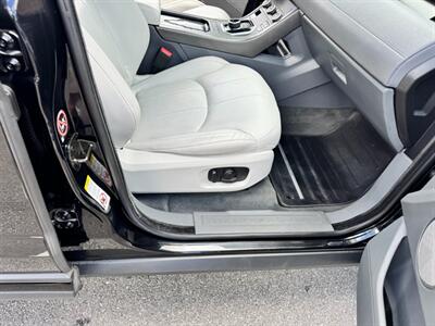 2018 Land Rover Range Rover Evoque SE   - Photo 48 - Rockaway, NJ 07866