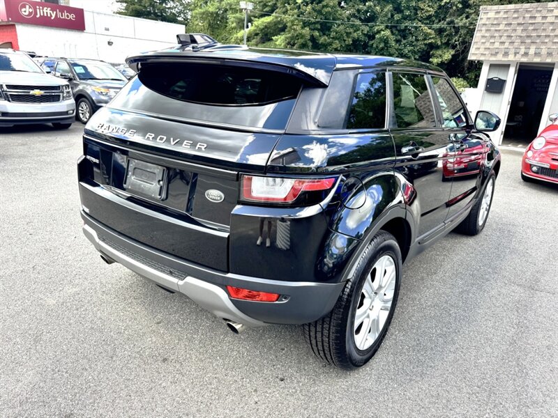 2018 Land Rover Range Rover Evoque SE photo 6