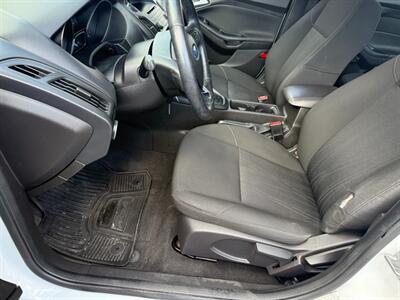 2016 Ford Focus SE   - Photo 14 - Rockaway, NJ 07866