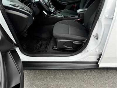2016 Ford Focus SE   - Photo 14 - Rockaway, NJ 07866