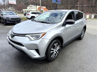 2018 Toyota RAV4 LE   - Photo 9 - Rockaway, NJ 07866