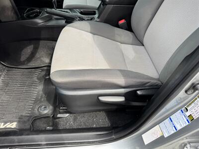 2018 Toyota RAV4 LE   - Photo 21 - Rockaway, NJ 07866