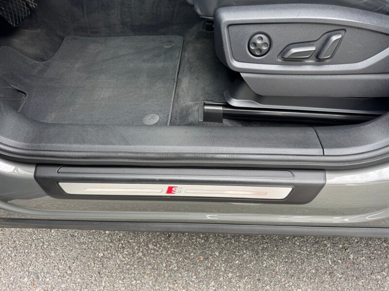 2024 Audi Q5 quattro S line Prem Plus - Photo 19 - Rockaway, NJ 07866