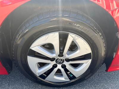 2017 Toyota Prius Two Eco   - Photo 11 - Rockaway, NJ 07866