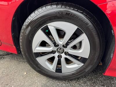 2017 Toyota Prius Two Eco   - Photo 15 - Rockaway, NJ 07866