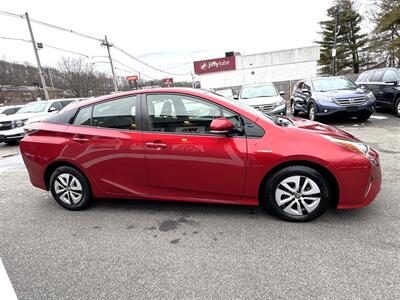 2017 Toyota Prius Two Eco   - Photo 4 - Rockaway, NJ 07866