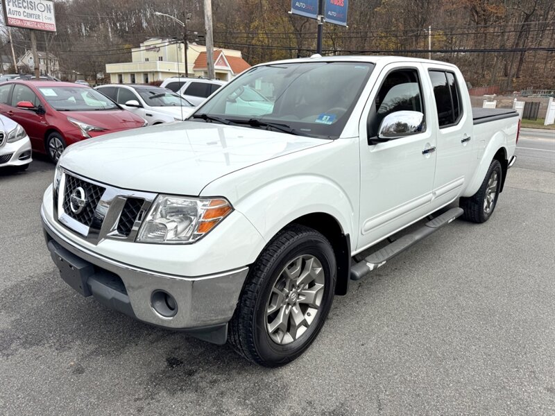 2014 Nissan Frontier SL's photo