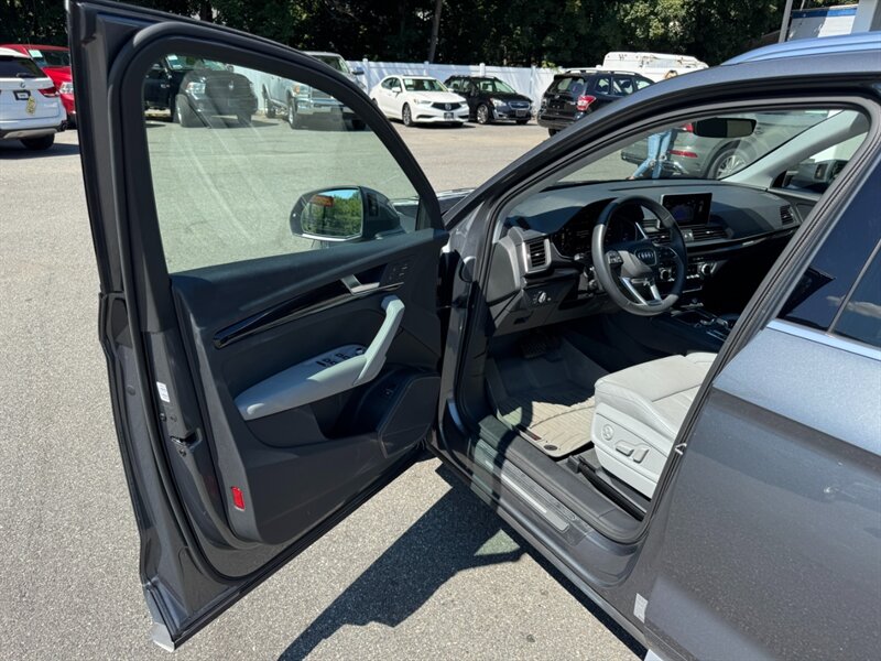 2018 Audi Q5 2.0T quattro Premium Plus - Photo 18 - Rockaway, NJ 07866