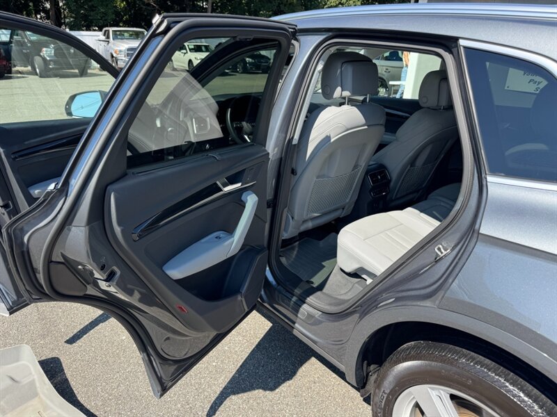 2018 Audi Q5 2.0T quattro Premium Plus - Photo 36 - Rockaway, NJ 07866