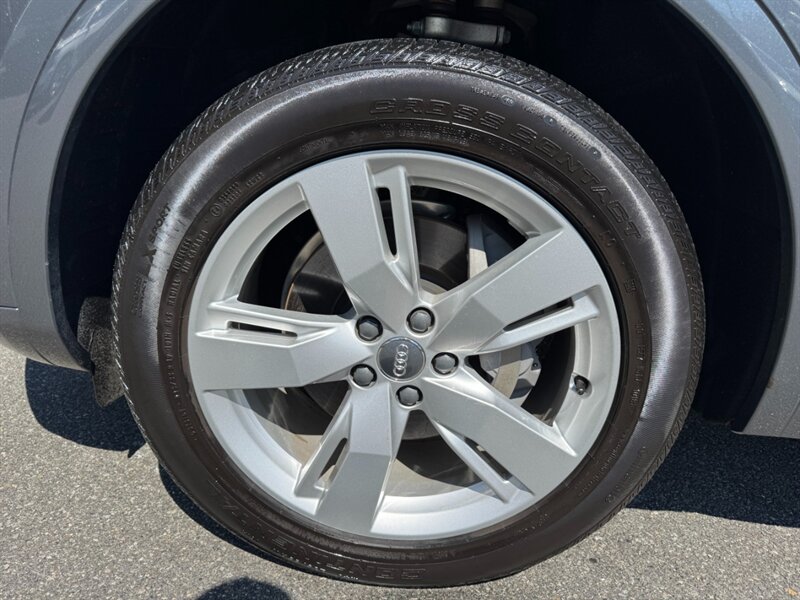 2018 Audi Q5 2.0T quattro Premium Plus - Photo 13 - Rockaway, NJ 07866