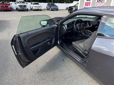 2016 Dodge Challenger SXT - Photo 17 - Rockaway, NJ 07866